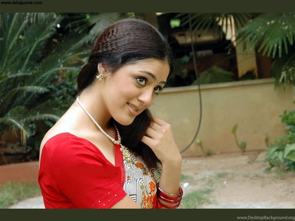 Wallpapers Parvati Melton In Saree Hq High Quality 1024x768 ...
