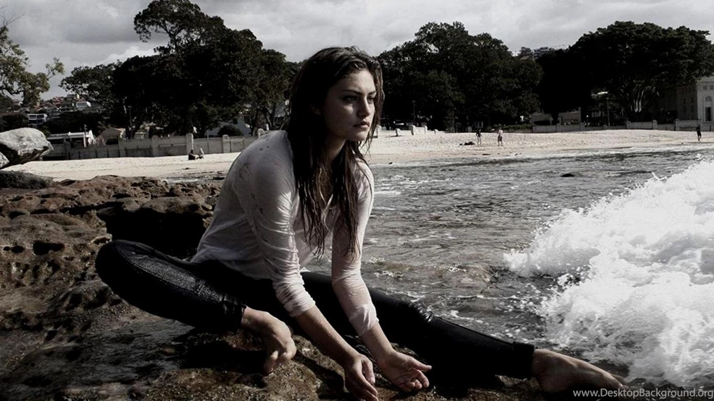 Phoebe Tonkin Wallpapers – GotCeleb: Wallpapers