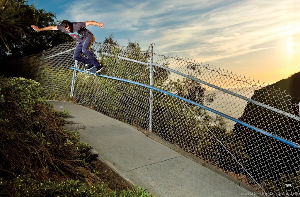 Wednesday Wallpaper: Mikey Taylor