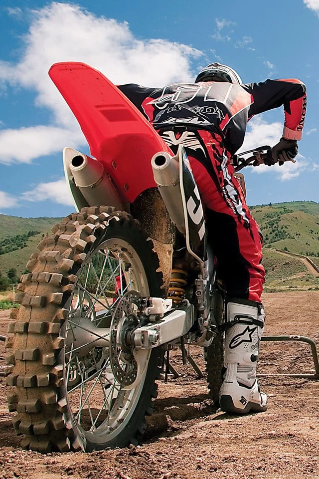 Motocross Jump iPhone 4 Wallpapers (640x960)