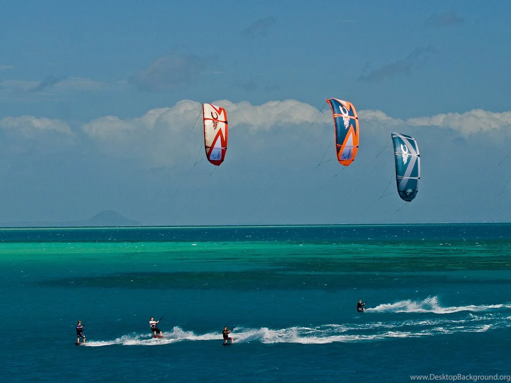 Surfing Free Wallpapers Christmas 56455 Desktop Wallpapers