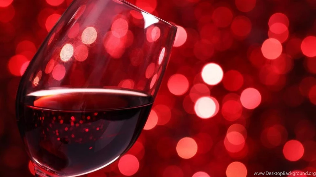 A GLASS OF RED WINE WALLPAPER (