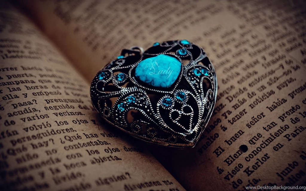 Book Heart Pendant Photo Hd Wallpapers Wallpapers