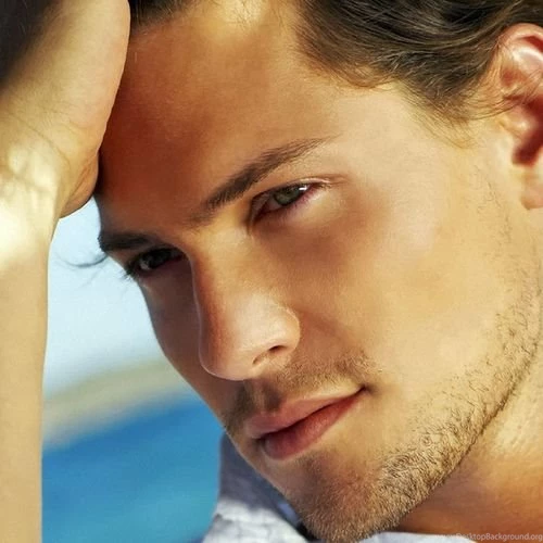 Model Wallpapers For IPad