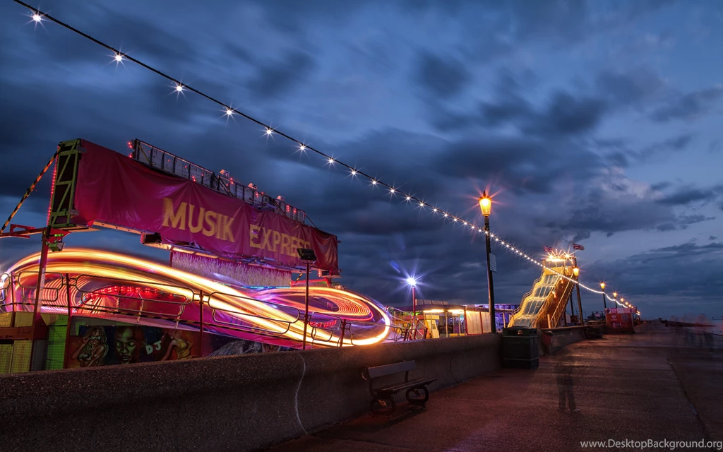 Amusement Park On The Coast Of Hunstanton, UK Wallpapers And ...