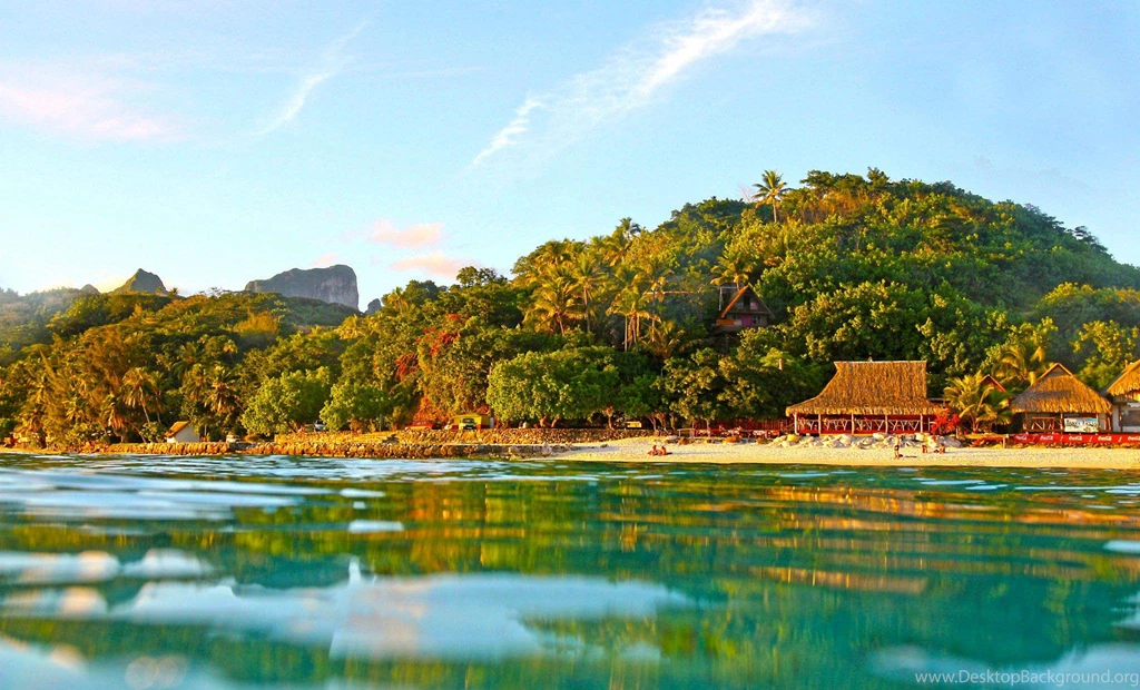 Beautiful Sea Blue Lagoon And Beach On Bora Bora Tropical Island ...