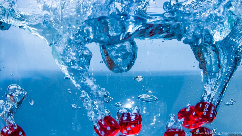 Dices In Water HD Wallpapers Free   New HD Wallpapers