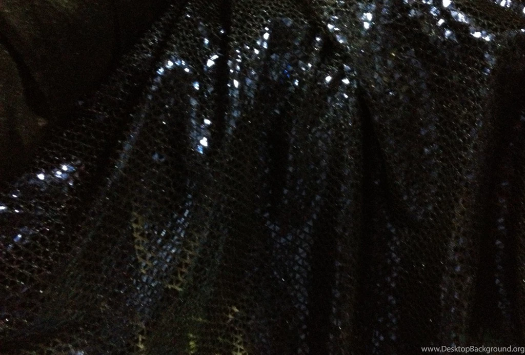 Triangle Hologram Square Sequin Navy 44 Inches