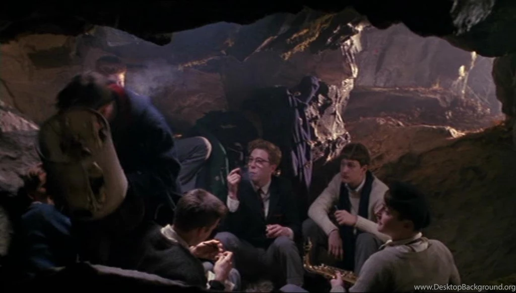 Robert Sean Leonard As Neil Perry In 'Dead Poets Society'   Robert ...