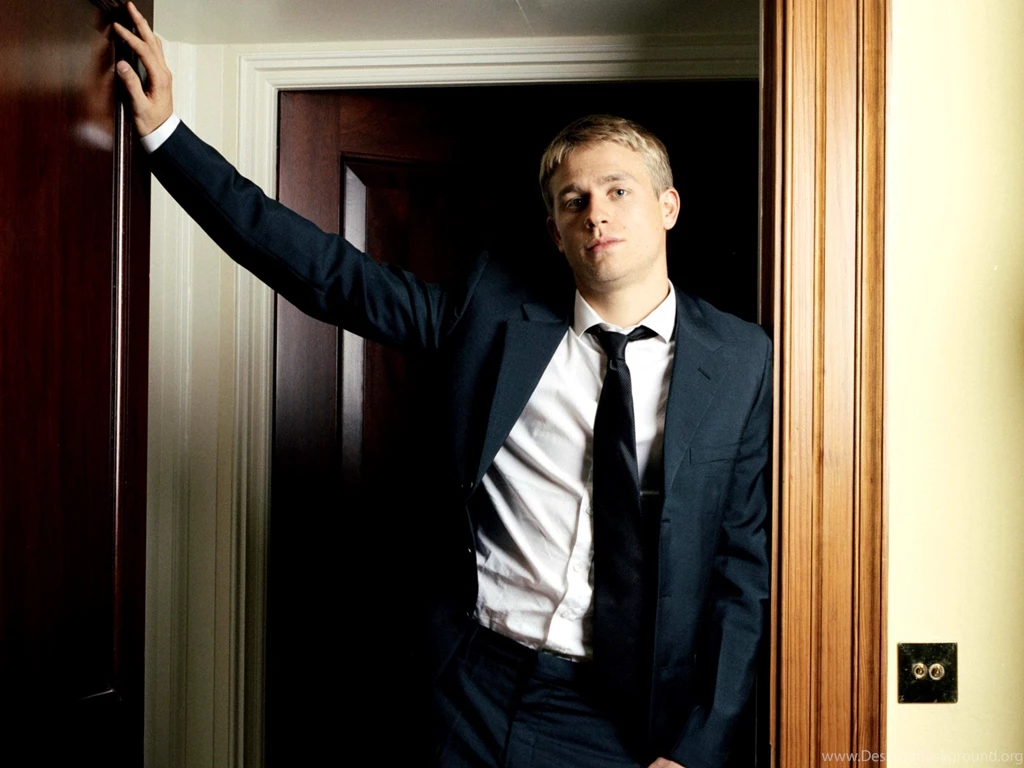 765712 Charlie Hunnam Wallpapers