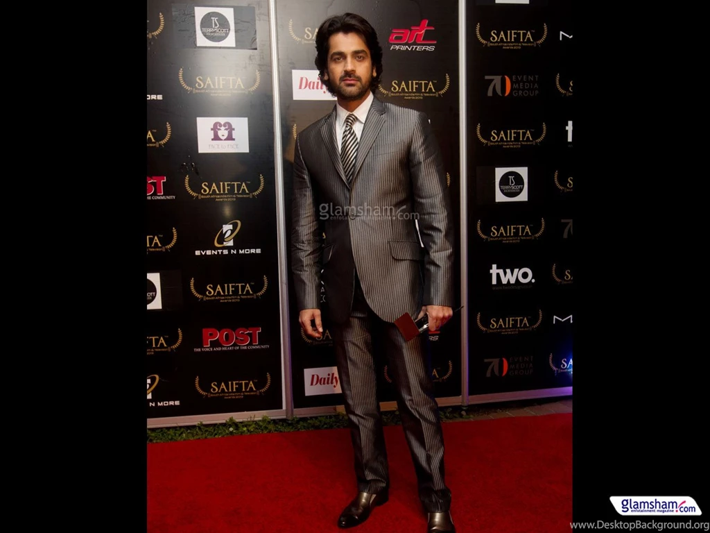 Hot Bollywood Celebs On Red Carpet 54066 Glamsham