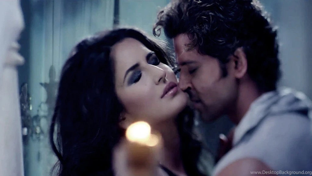 Katrina Kaif Hrithik Roshan Kissing Wallpapers DreamLoveWallpapers