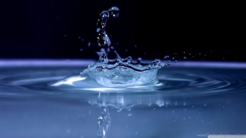 Water Splash Backgrounds HD Desktop Wallpapers : High Definition ...