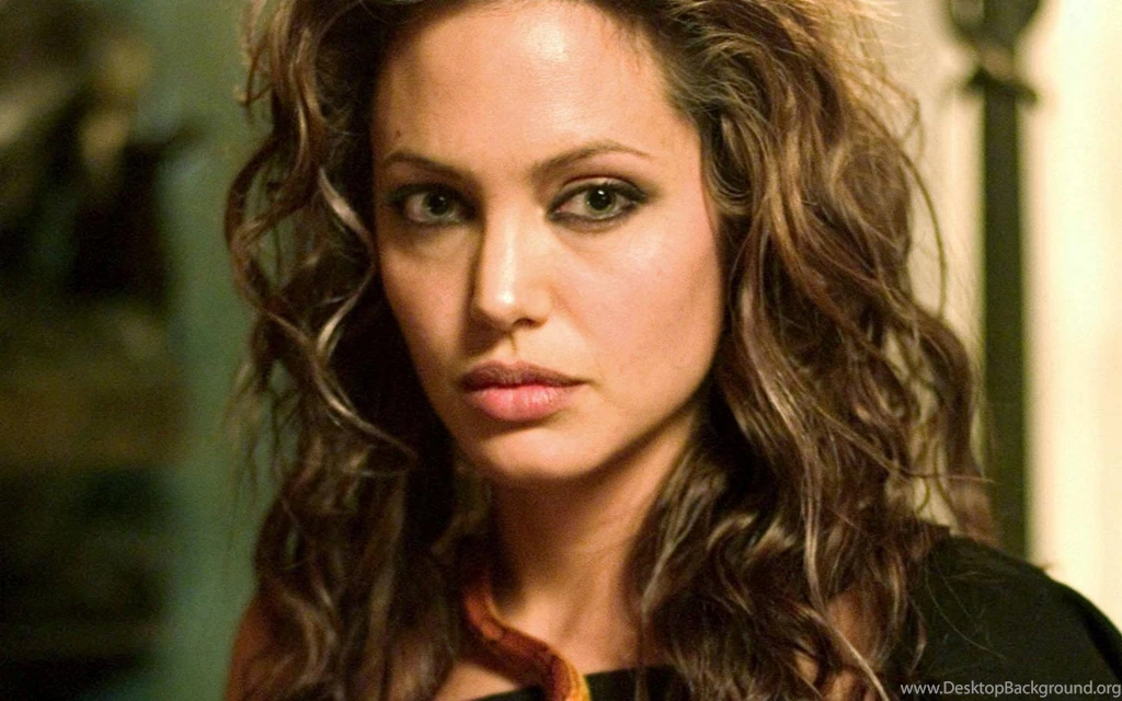 Top Ts Jolie Wallpapers