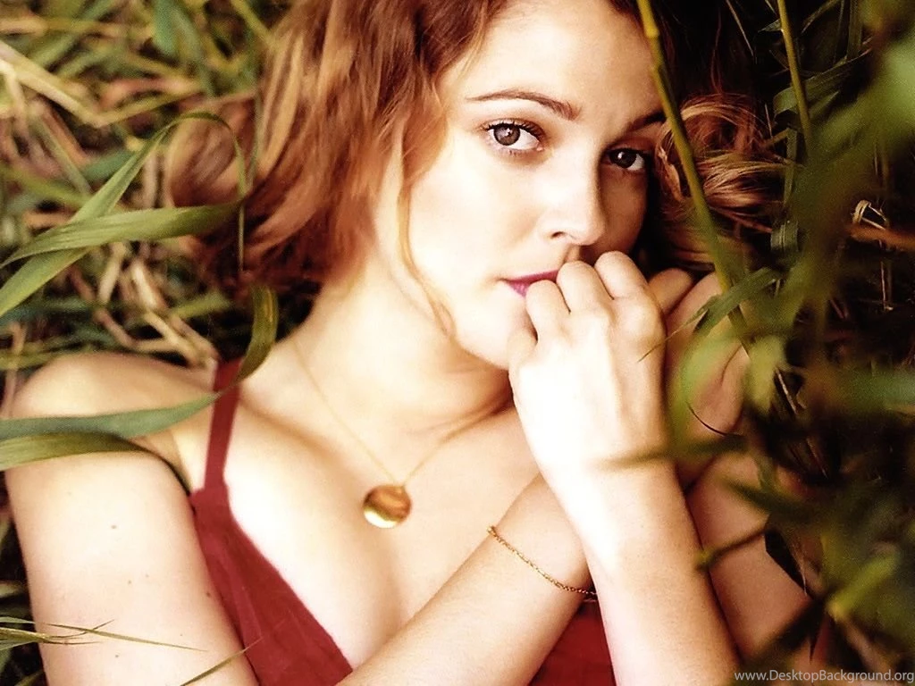 Drew Barrymore Hot HD Wallpapers