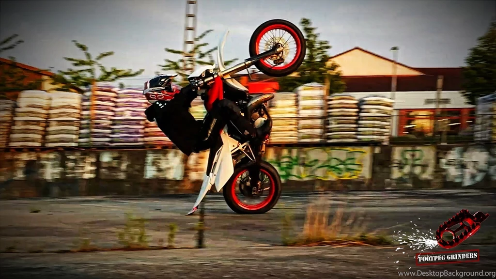 Motard Gear Grinders Wallpapers