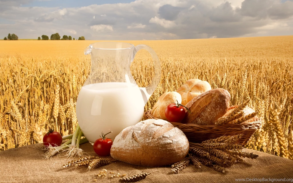 Download Wallpapers 3840x2400 Milk, Jug, Bread, Rolls, Basket ...