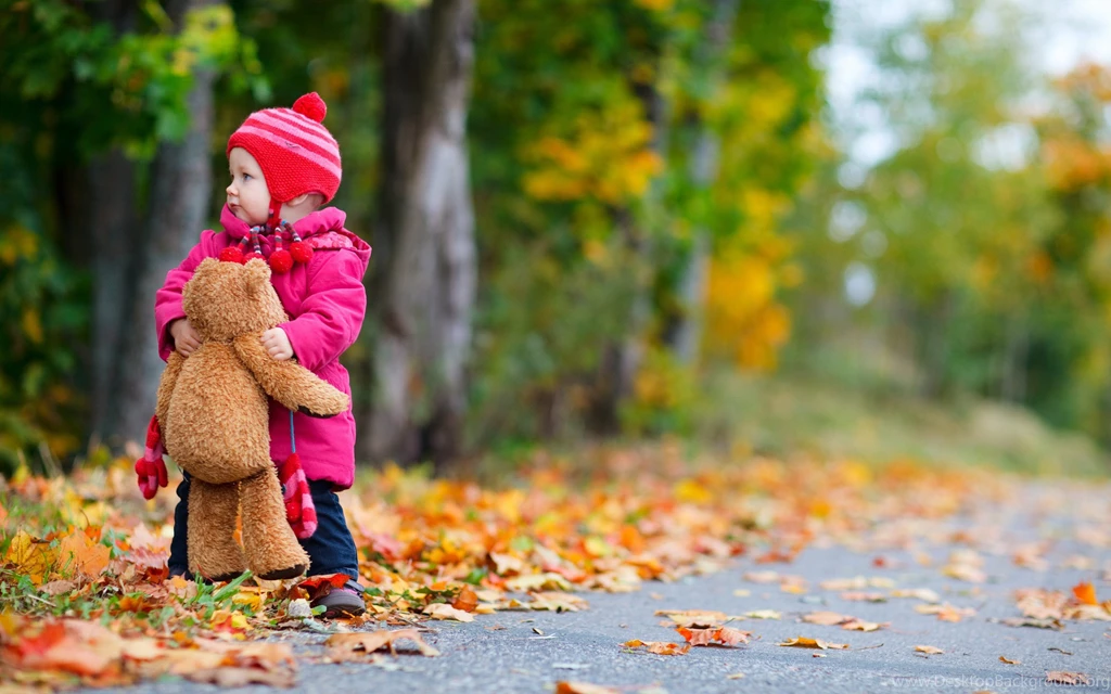 HD Little Girl With Teddy Bear Childrens Wallpapers ...