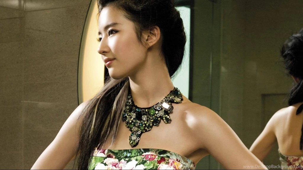 Liu Yifei Pictures