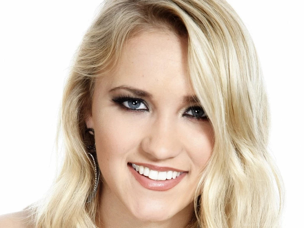 Emily Osment Wallpapers 1400x1050 Wallpapers, 1400x1050 Wallpapers ...