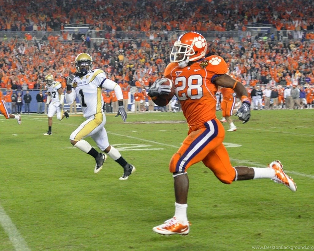 Photo 42 Of 45, C.J. Spiller