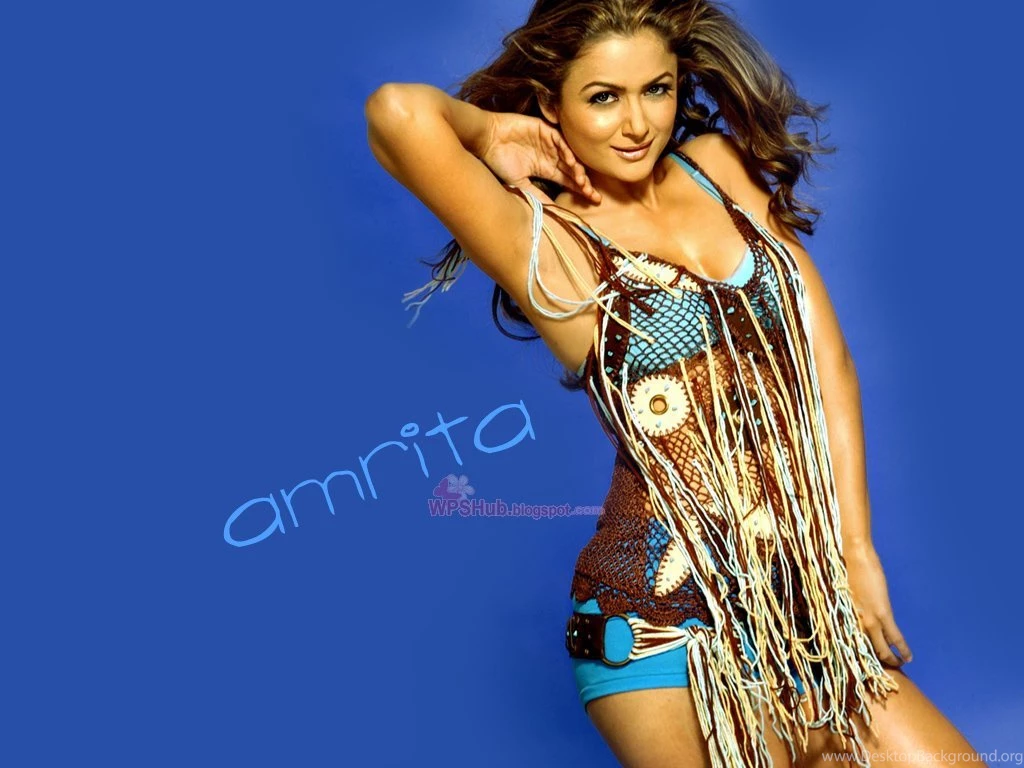 Attractive Indian Girl Amrita Arora Hot Wallpapers – Celebrity World
