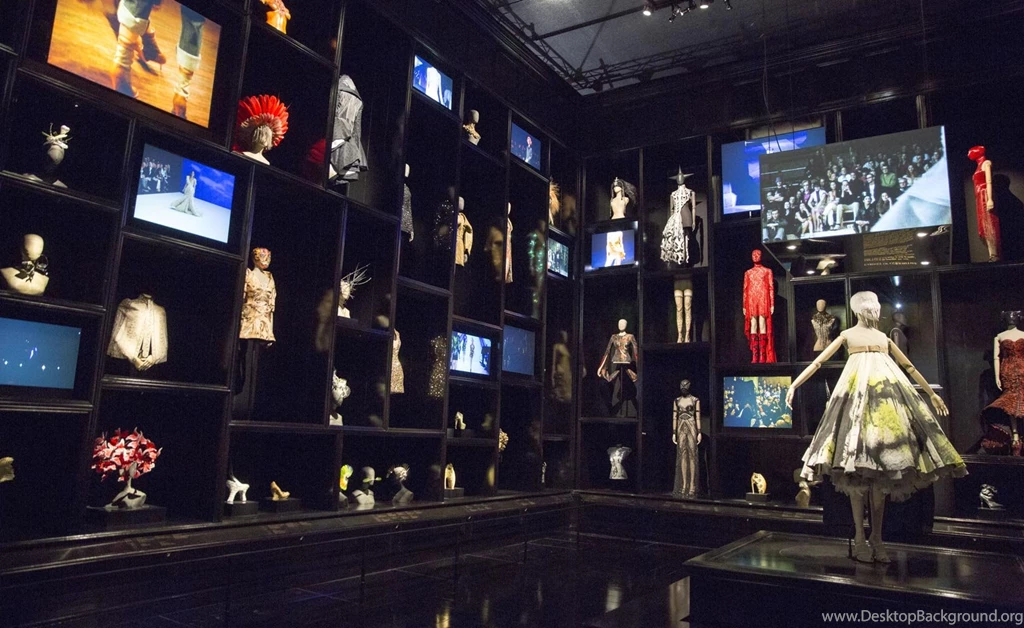Inside The Haunting Splendour That Is Alexander McQueen's Savage ...