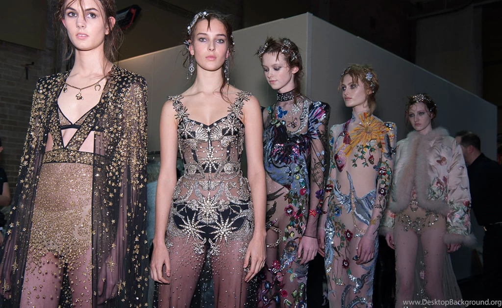 Alexander McQueen A/W 2016
