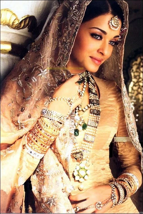 Aishwarya Rai Photos Pictures Bollywood Wallpapers