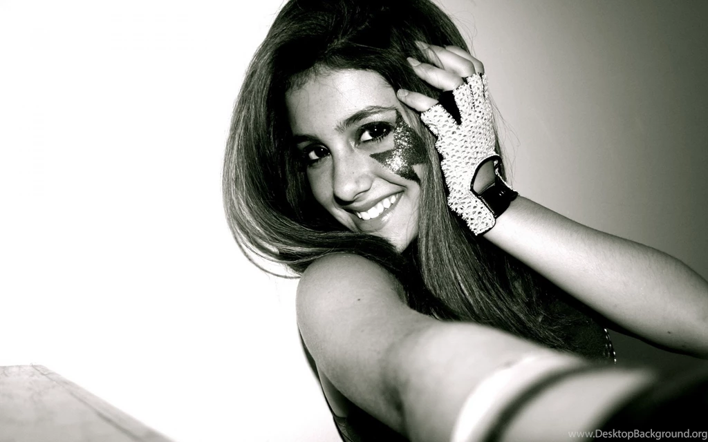 Ariana Grande Wallpapers HD