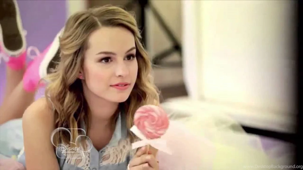 Bridgit Mendler Wallpapers
