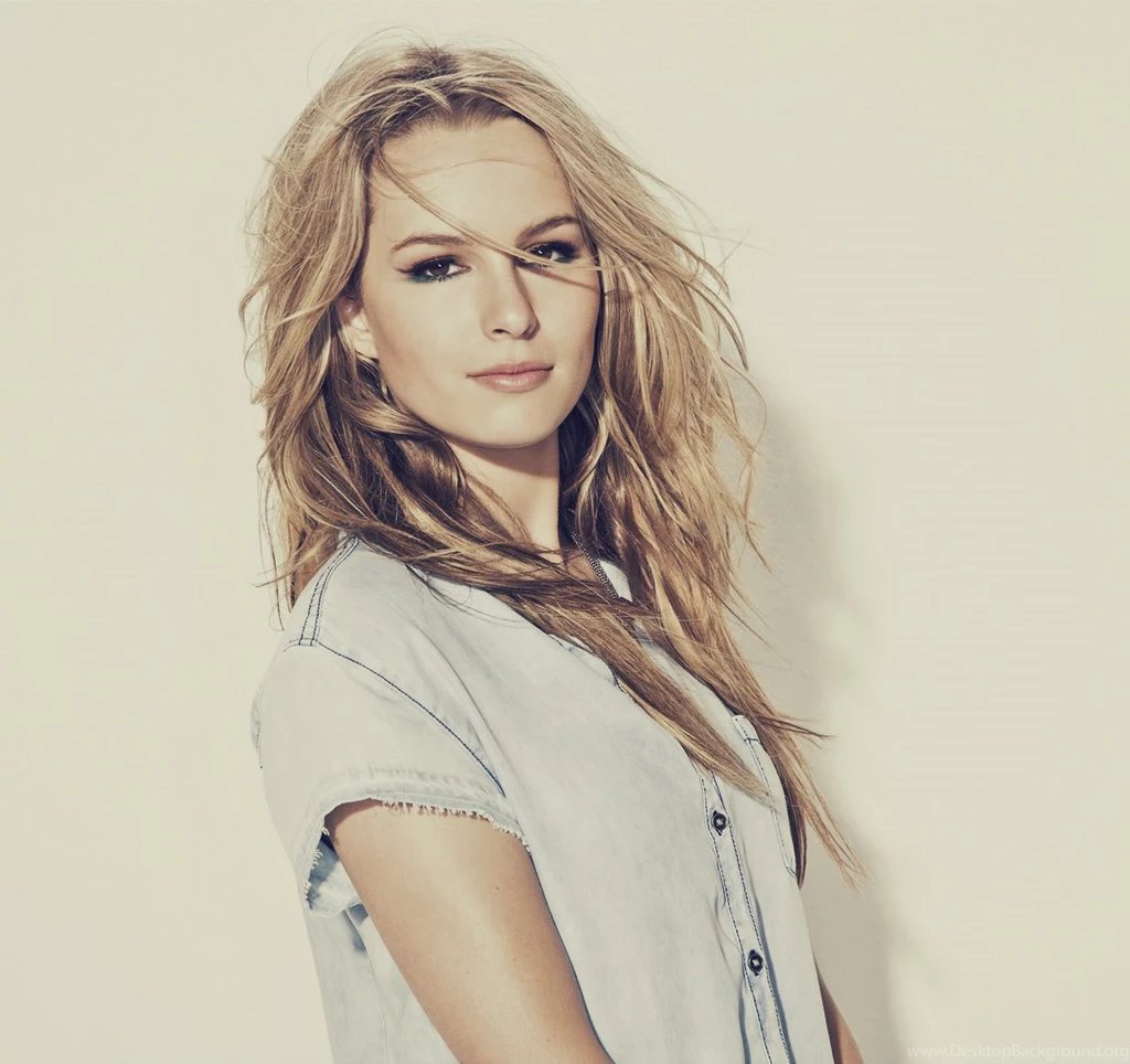 Bridgit Mendler wallpaper 17.jpg