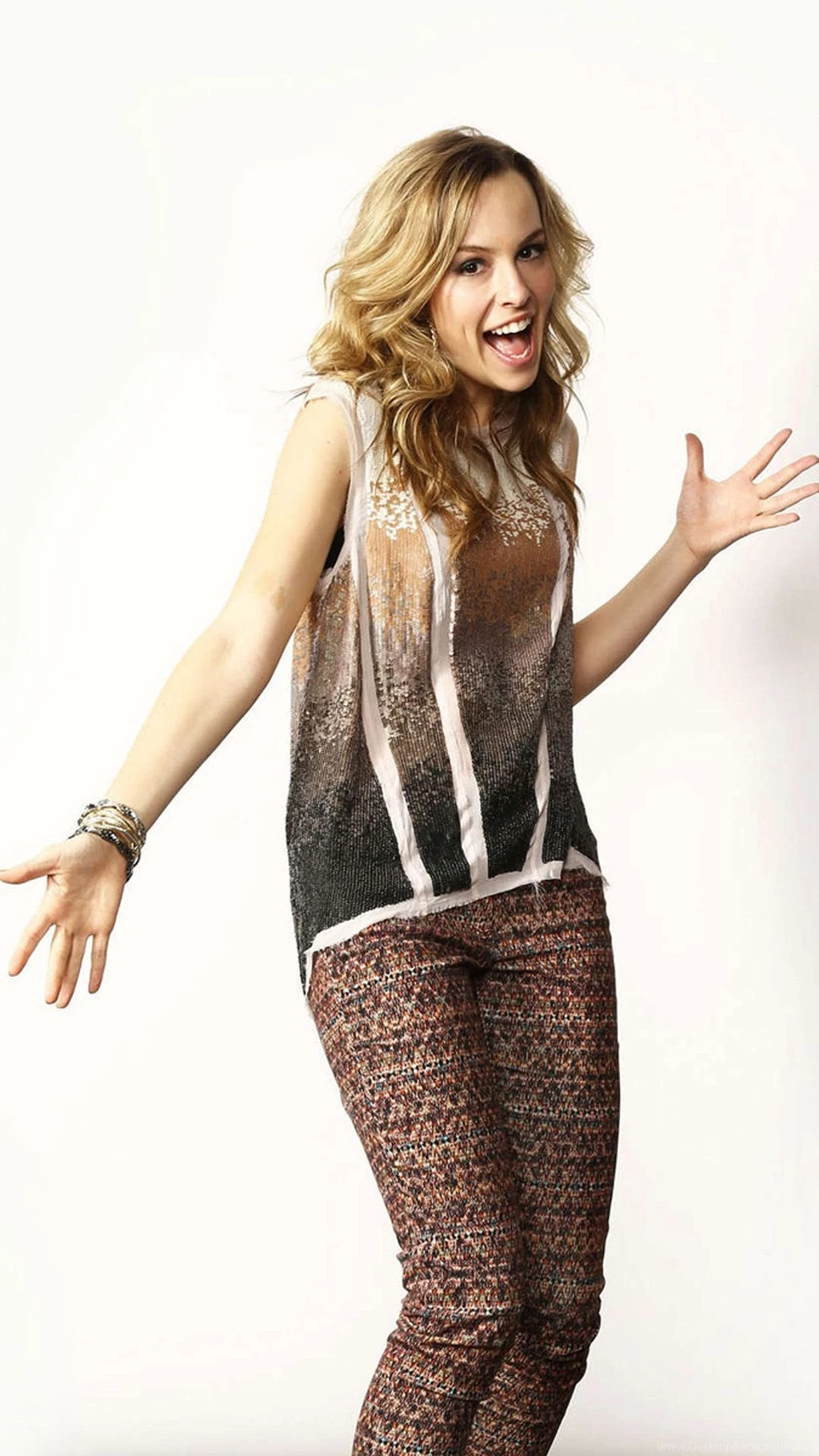 Bridgit Mendler Samsung Wallpapers