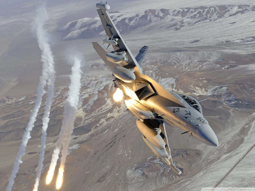 F 18 Hornet Flares HD Desktop Wallpapers : Fullscreen : Mobile