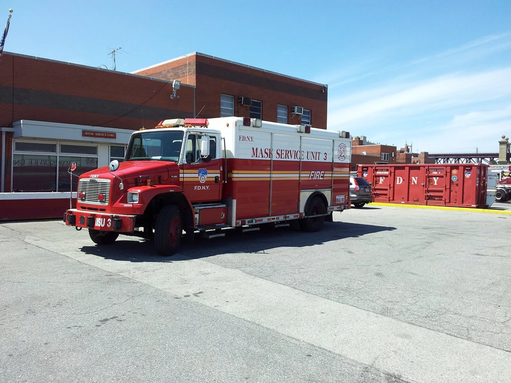 Ambulance Camion Cars Boat Emergency Fire Fire departments Fire ...