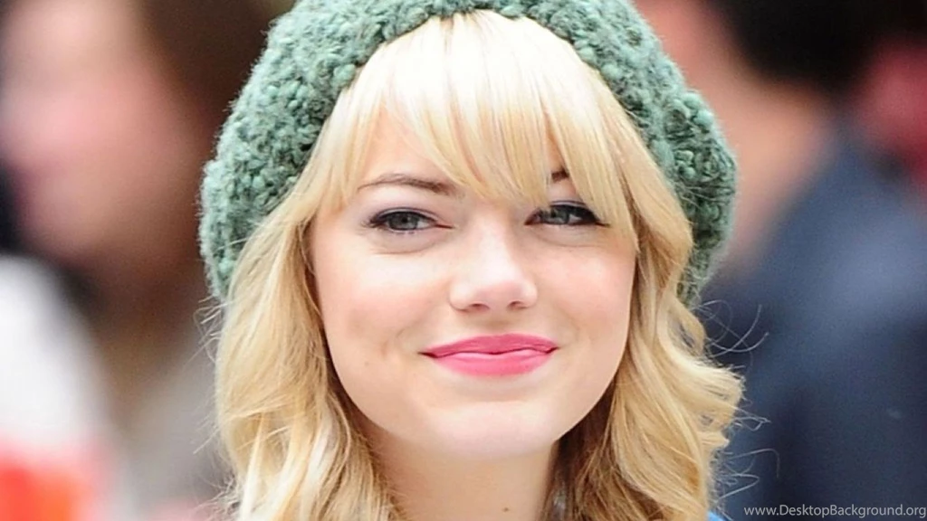 Cute Emma Stone Hd Wallpapers 1366x768