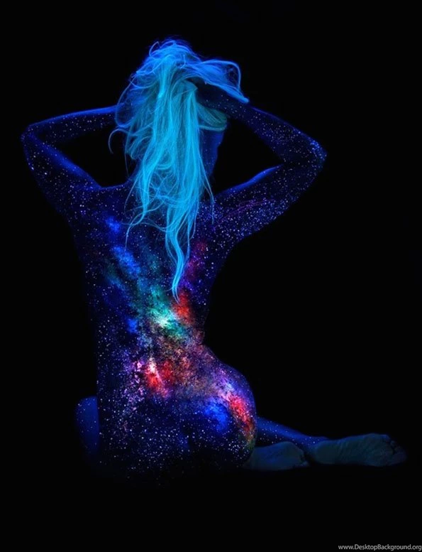 This Landscape Body Art Lit Up By Black Light Is Insanely Cool ...