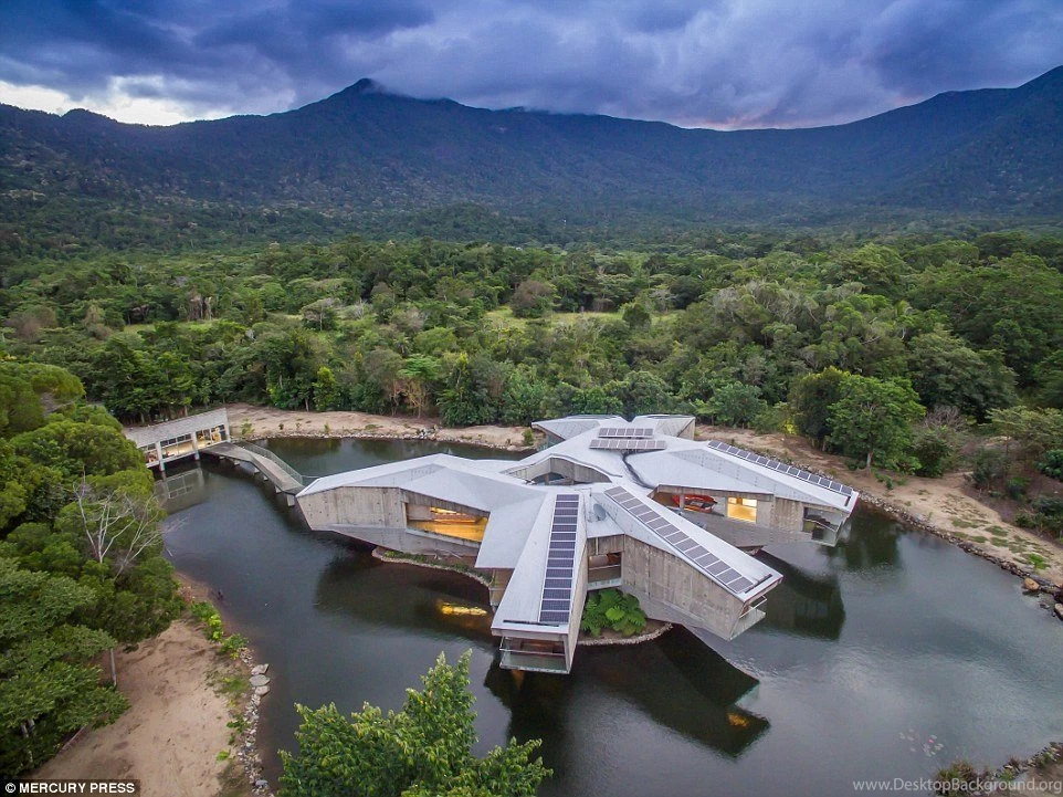 Star Wars Millennium Falcon style Home In Australia Hits The ...
