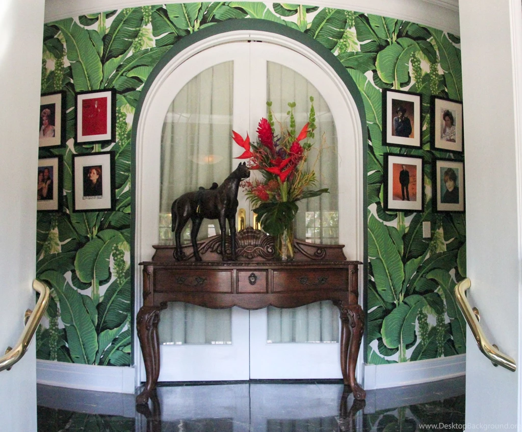 The Colony Hotel In Palm Beach Gets Colorized