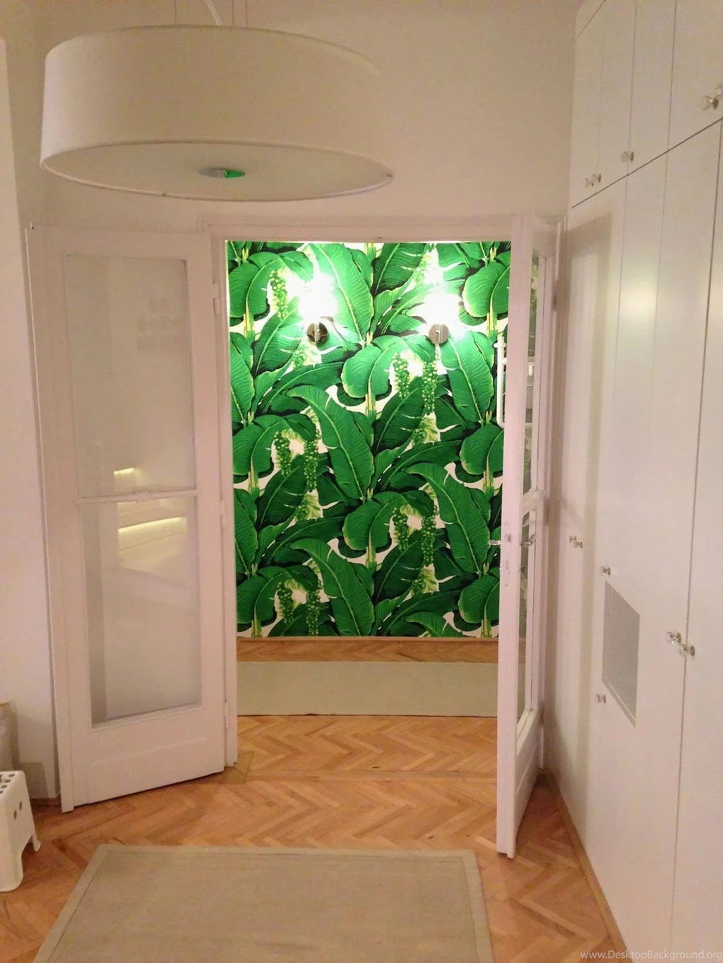 The Glam Pad: Banana Leaf In Lady Gaga's NYC Apartment!