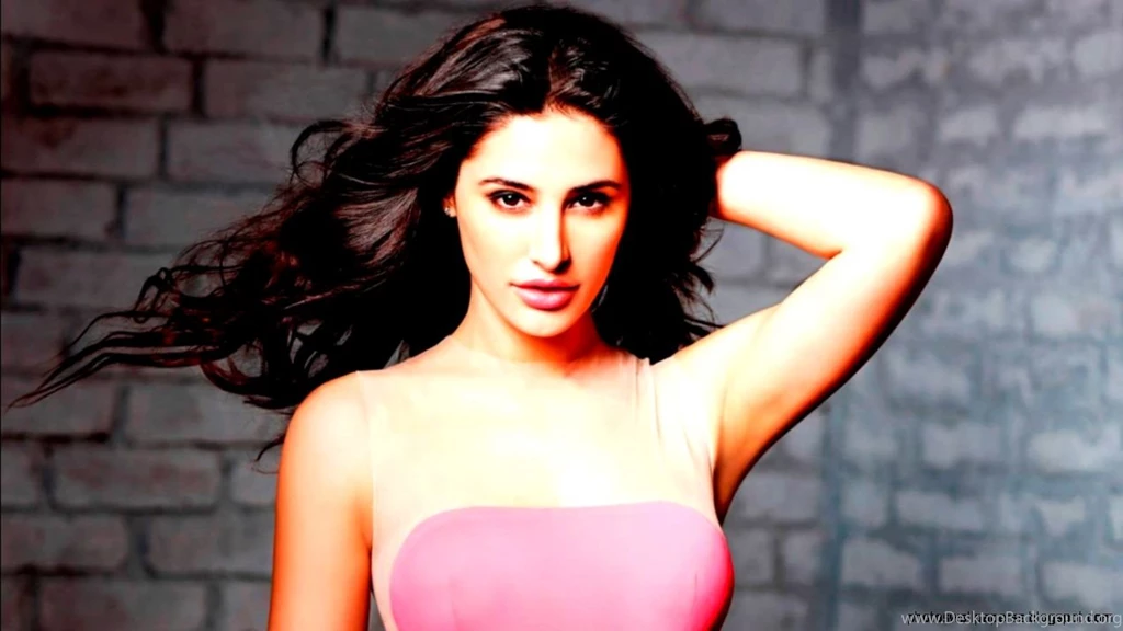 Nargis Fakhri Wallpapers Santabanta