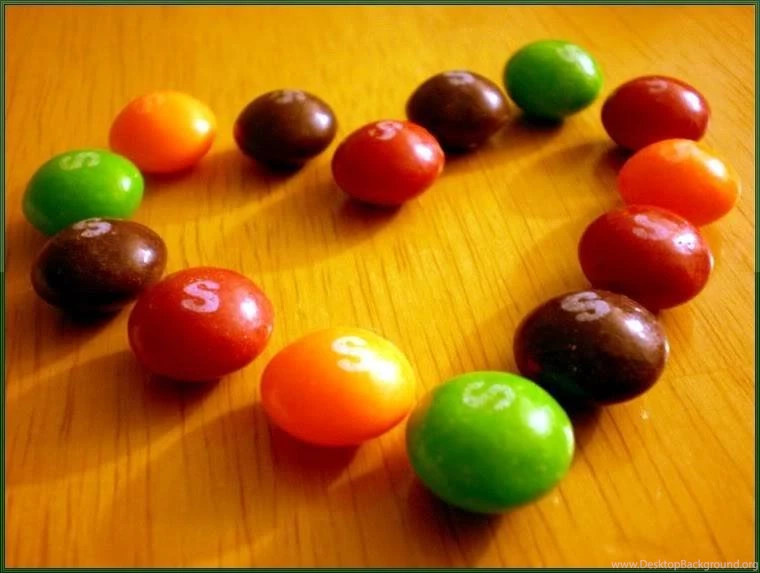 I LOVE SKITTLES! Skittles Picture