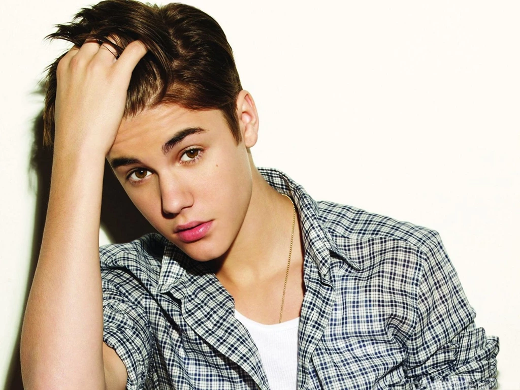 Justin Bieber Picture, Cool Boy In Casual Clothes, Deeply ...