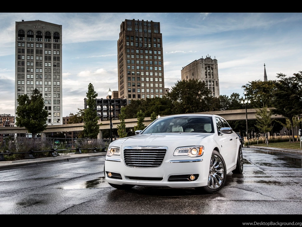 2013 Chrysler 300 Motown Edition Static 1 1920x1440 Wallpapers