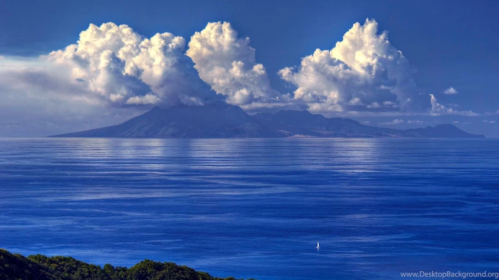 BLUE SEASCAPE WALLPAPER   (