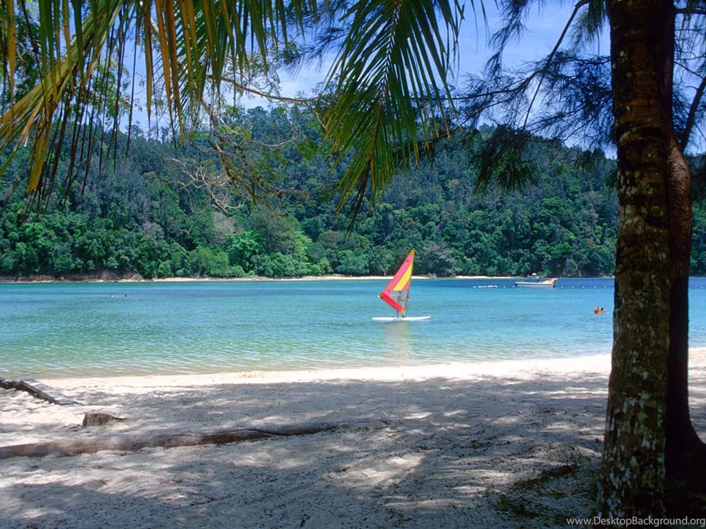 Free Tropical Beach Desktop Backgrounds