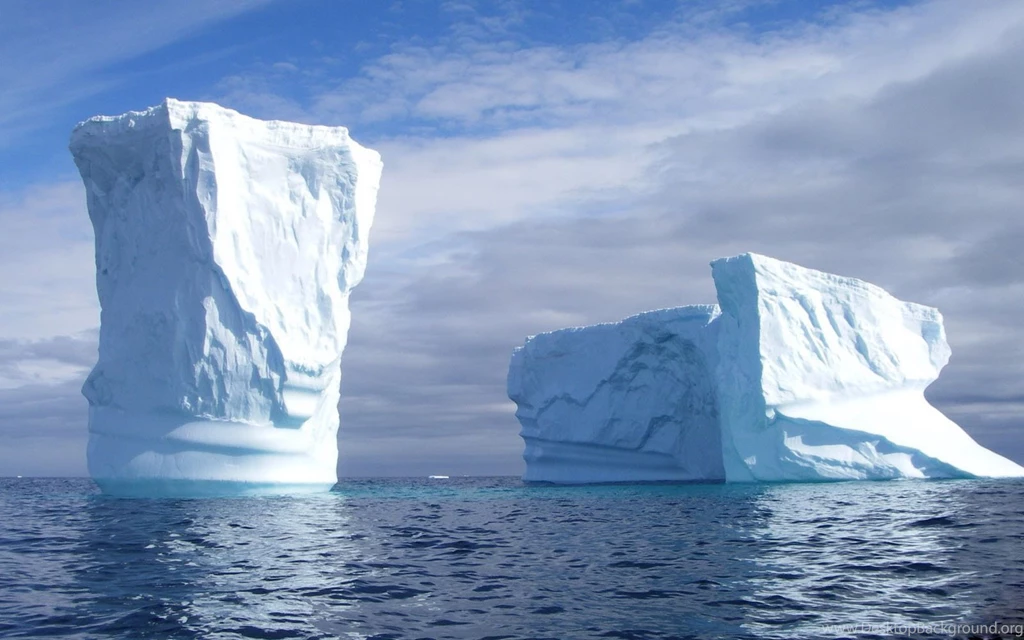 Wallpapers: Huge Antarctic Iceberg Wallpapers