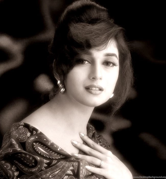 Madhuri Dixit Wallpapers