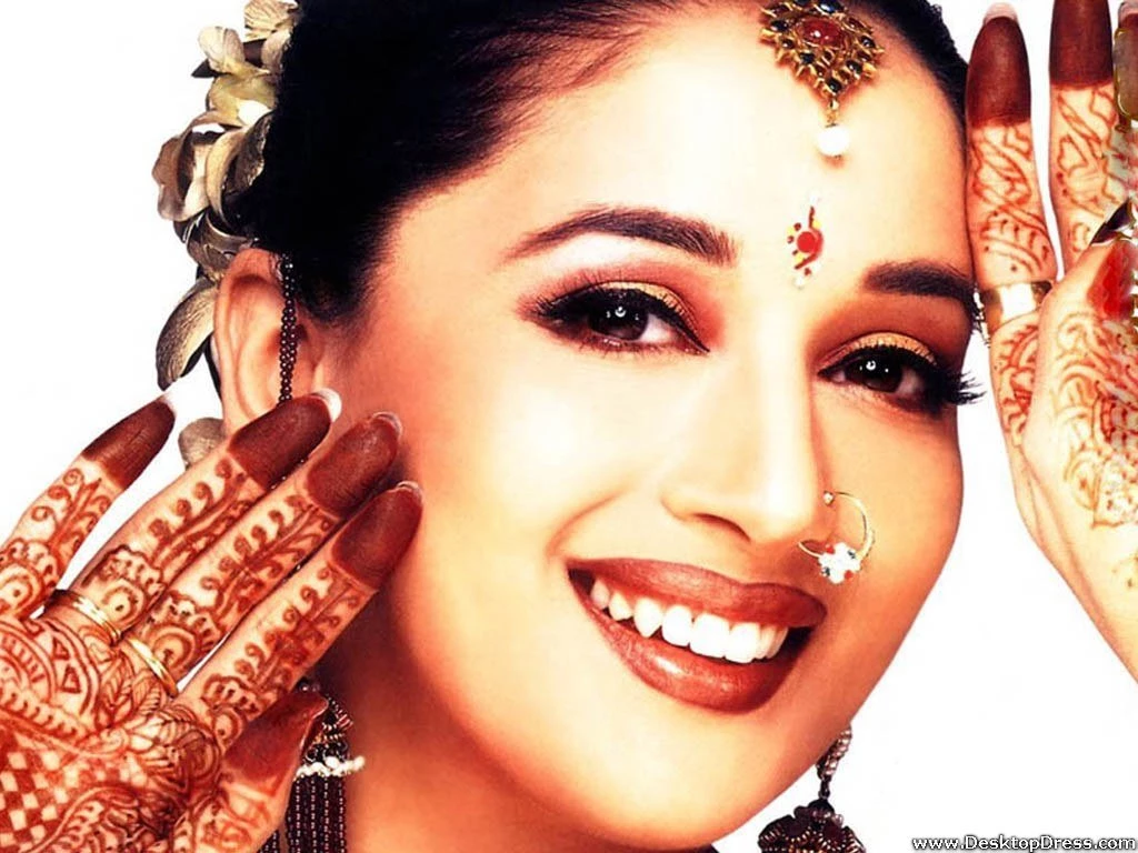 Free Download 14 Madhuri Dixit Wallpapers 1080p