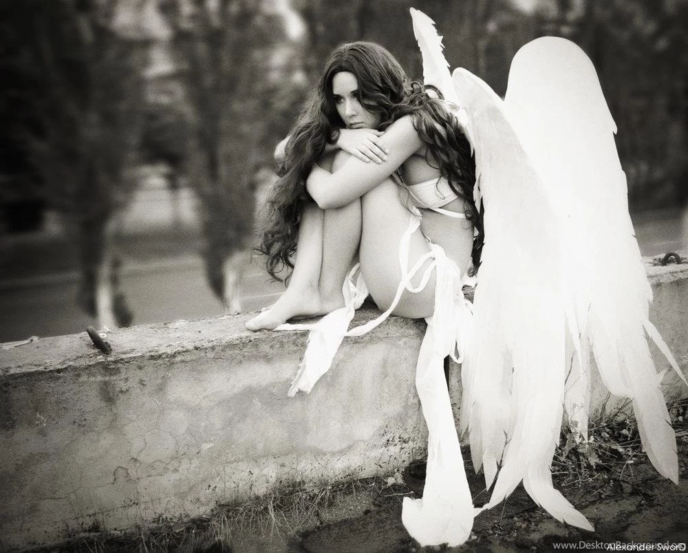 Angel Best Sad Pictures